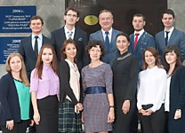С молодыми коллегами